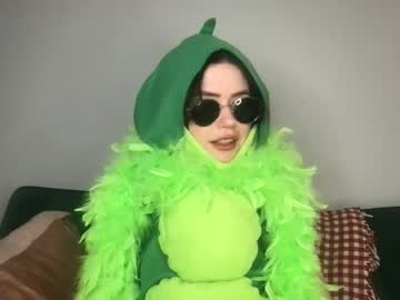 girl
        littlesugarpea cam image #3352363
