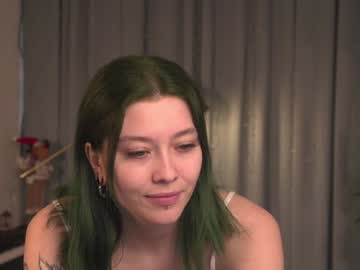 girl
        kina_ka cam image #5803686