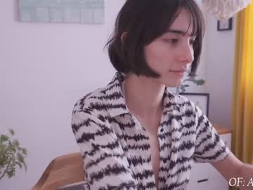girl
        maria_alfonsina_ cam image #1920325