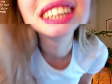 girl
        milablush cam image #705576