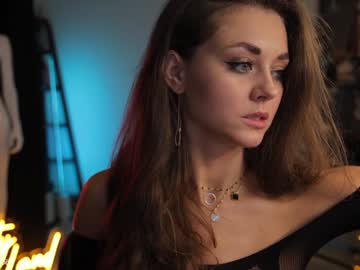 girl
        lettymoa cam image #4480044