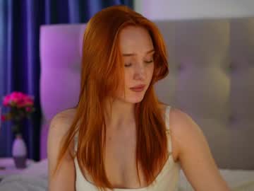 girl
        miamoreira cam image #6372820