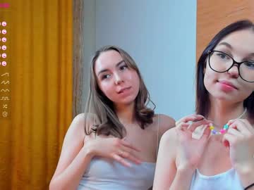 couple
        huntertiana cam image #398321