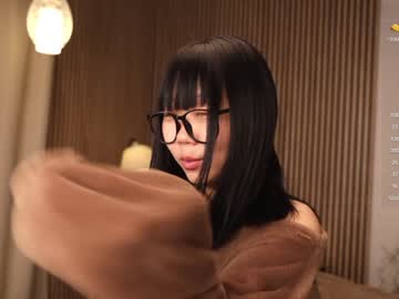girl
        hinatabroks cam image #4176730