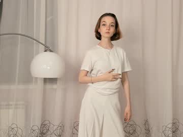 girl
        constancefyr cam image #1880209