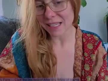 girl Cam Girls Masturbating With Dildos On Chaturbate with lost_in_the_cosmos