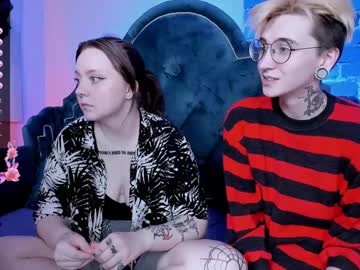 couple Cam Girls Masturbating With Dildos On Chaturbate with shypreettygirl