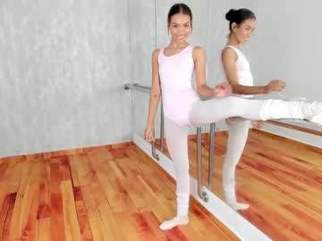 girl
        nina_ponse cam image #6188824