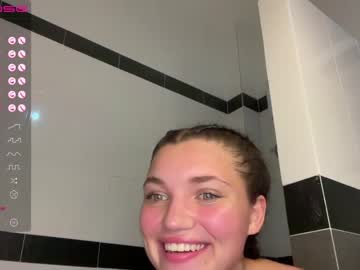 girl
        michelle_mir cam image #1432909