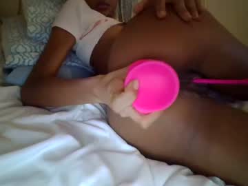 girl
        sweet_piosonn69 cam image #2965509