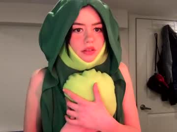 girl
        littlesugarpea cam image #1045677