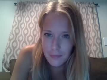 girl
        brittx00x cam image #2190677