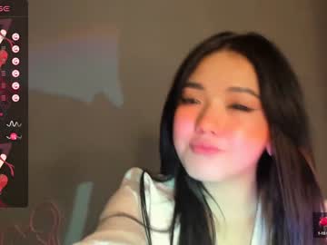 girl
        shy_cuteie18 cam image #4089671