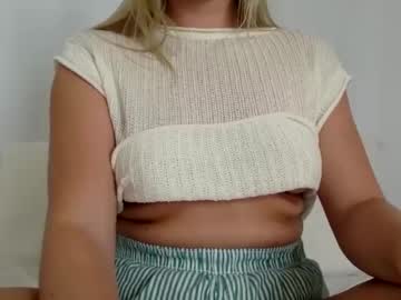 girl Cam Girls Masturbating With Dildos On Chaturbate with innocentblonde789