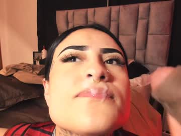 couple
        sweetdevils_666 cam image #1815759