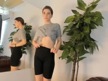 girl
        jacquelinechurch cam image #783235