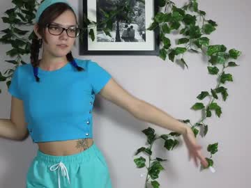 girl
        teresabriggs cam image #2335606
