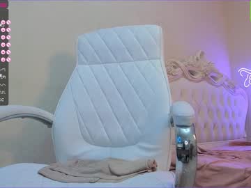girl
        akura_01 cam image #1293826