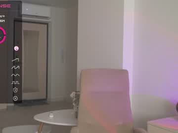 girl
        oki_dokie cam image #2205012