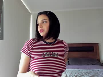 girl
        yourfreakygirl cam image #2797715