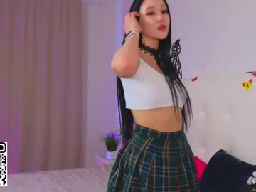 girl
        pandorapawss cam image #6557427