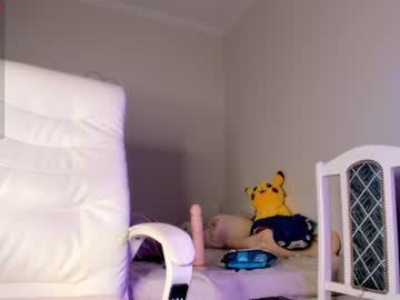 girl
        izumi__li cam image #1728141