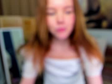 girl
        milly_shy cam image #489711