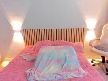 girl
        little_effy18 cam image #2202306