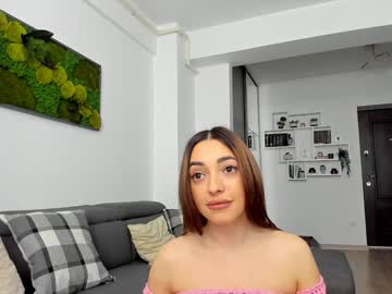 girl
        _arry cam image #6328020