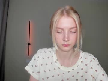 girl
        oh_honey_ cam image #4647965