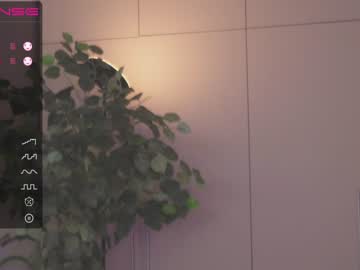 girl
        oki_dokie cam image #2113762