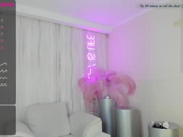 girl
        _hannamiller cam image #141770