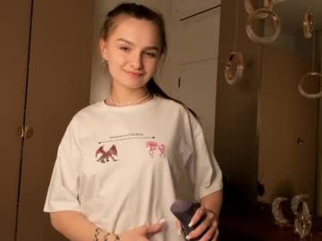 girl
        loradutt cam image #6098026
