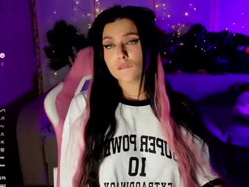 girl
        agara_romen cam image #5288935