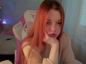 girl
        katy_ethereal cam image #4674369