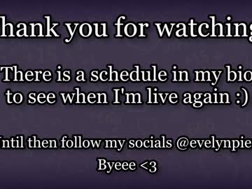girl
        evelynpiers cam image #4680319