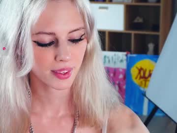 girl
        audreycarvin cam image #5190702