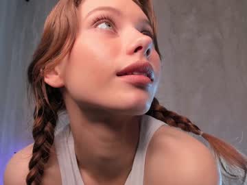 girl
        olivia_madyson cam image #2429388