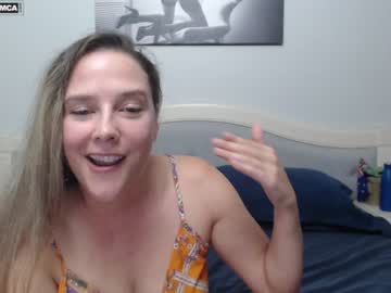 couple
        bluexstacey cam image #3713000
