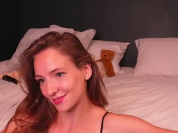 girl
        innocentprovenguilty cam image #1873653