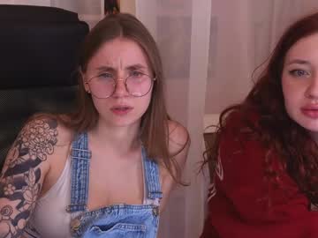 girl
        carolina_winter cam image #4913687