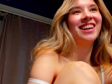 girl
        milablush cam image #3665651