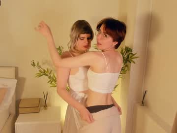 couple
        hoiiy_cute cam image #2207052