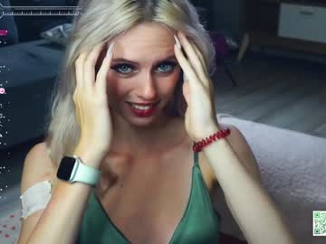 girl
        audreycarvin cam image #4507623