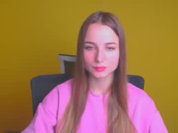 girl
        milly_liss cam image #5365519