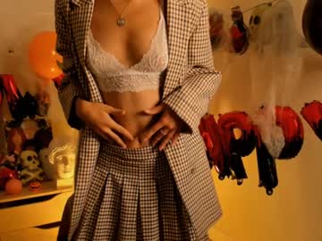 girl
        lenaelisabeth cam image #2761578