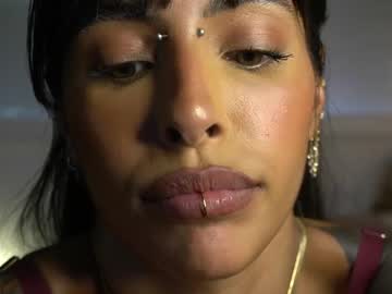 girl
        kaligray10 cam image #6122725