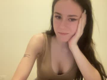 girl
        laylaxskies cam image #796694