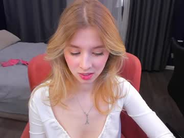 girl
        milablush cam image #3672862
