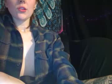 girl
        caliiibb cam image #401284